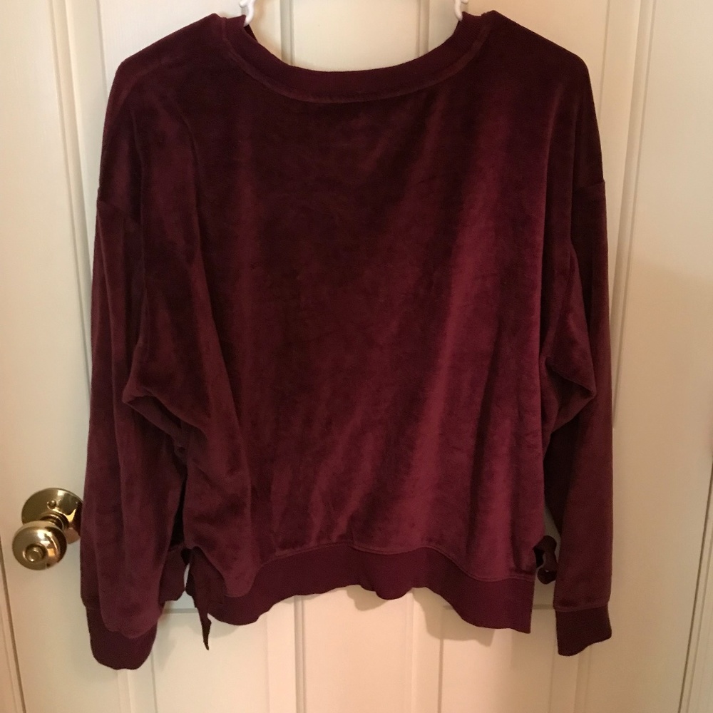 A.N.A. Maroon Ribbon Sweatshirt Size Small - Picture 2 of 2